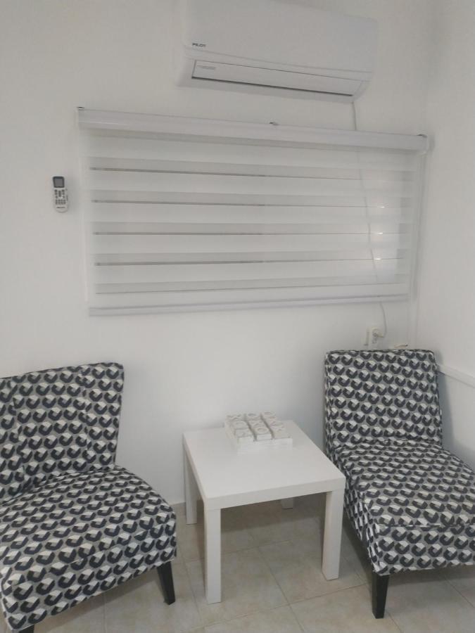 Akhva Accommodation Unit Arad Esterno foto